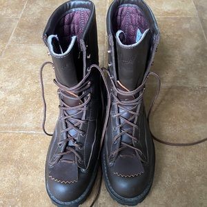 danner hood winter light